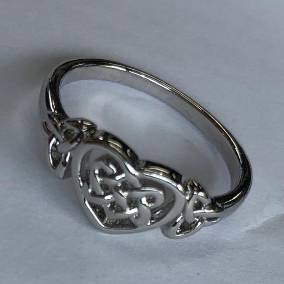 Intricate NEW Silver Tone Celtic Knot Fashion Ring size 7 - Picture 6 of 6